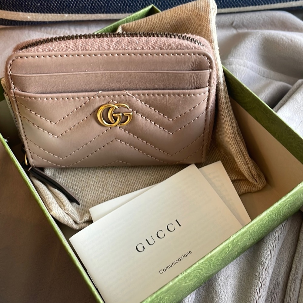 Gucci ID card holder